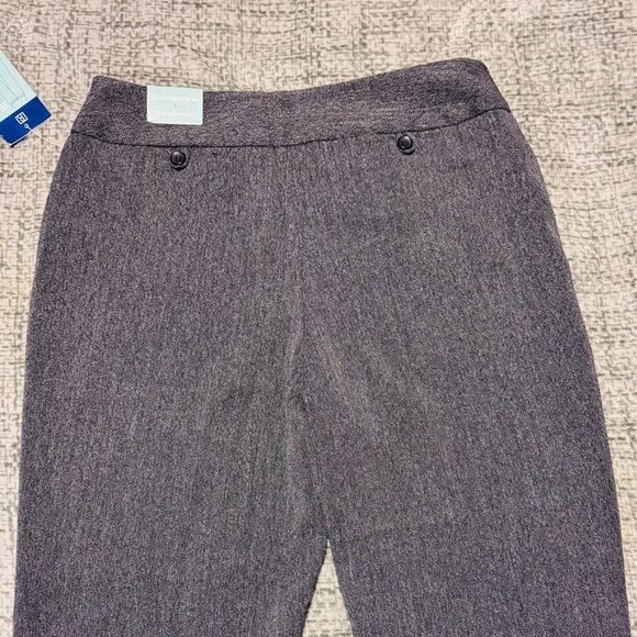 Reitmans Preferred Fit Grey Trousers- Size 9 - Picture 2 of 8